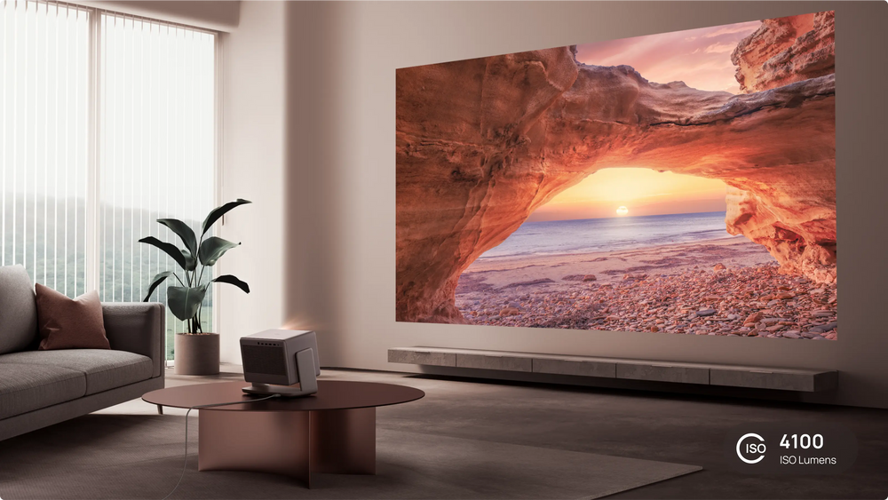 XGIMI Horizon 20 Pro bright-room projection example